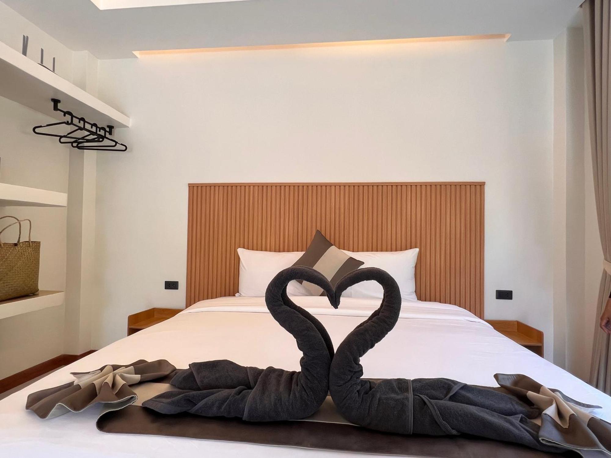 พรุกรม ลันตา เกสเฮ้าส์ Apartment เกาะลันตา ภายนอก รูปภาพ