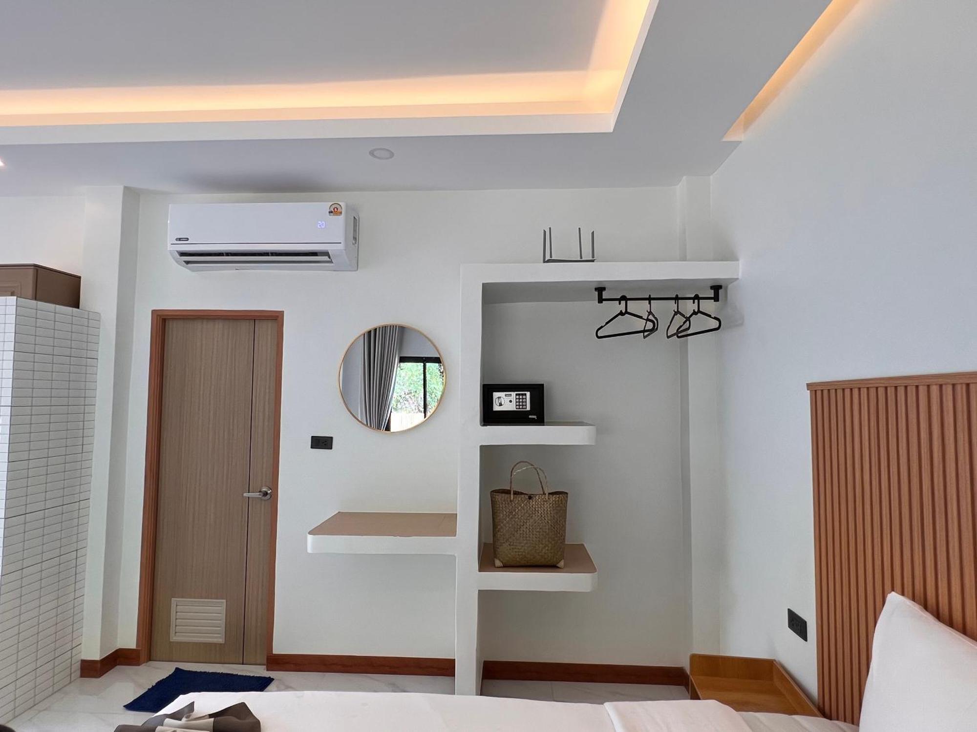 พรุกรม ลันตา เกสเฮ้าส์ Apartment เกาะลันตา ภายนอก รูปภาพ