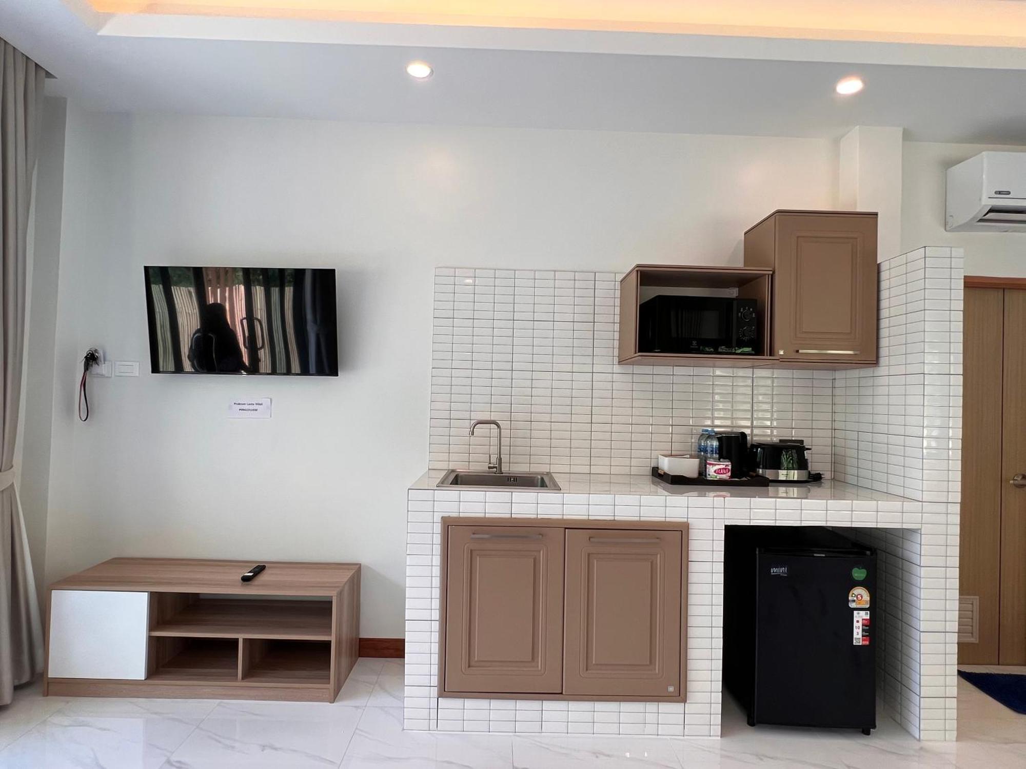 พรุกรม ลันตา เกสเฮ้าส์ Apartment เกาะลันตา ภายนอก รูปภาพ